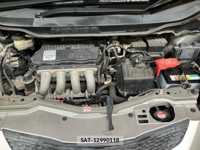 Honda FIT 2009-12 8130135-16