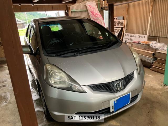 Honda FIT 2009-12 8130135-1