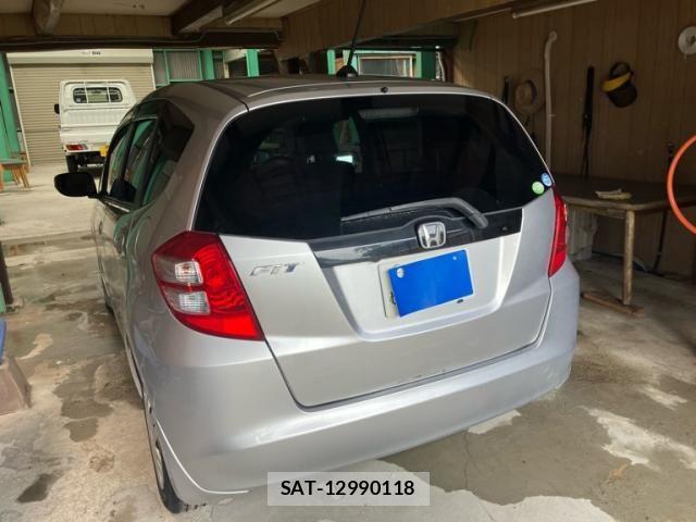 Honda FIT 2009-12 8130135-2