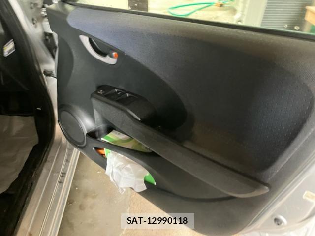 Honda FIT 2009-12 8130135-5