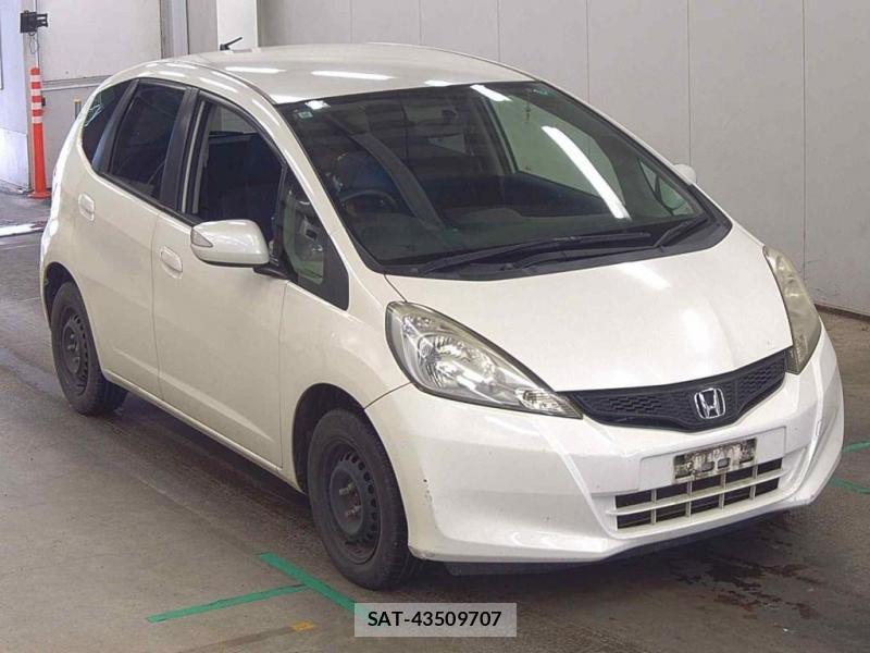 Honda FIT 2012-04 8149555-0