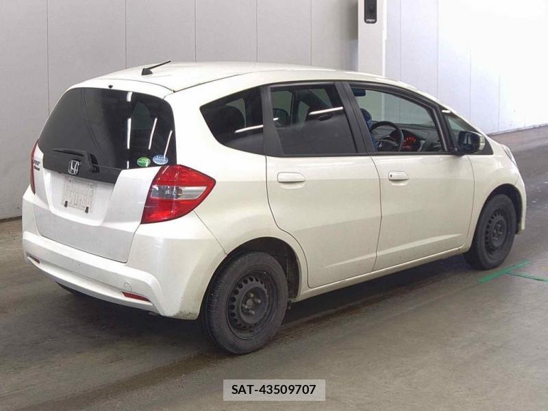 Honda FIT 2012-04 8149555-1