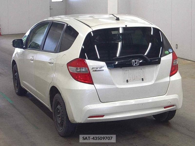 Honda FIT 2012-04 8149555-2