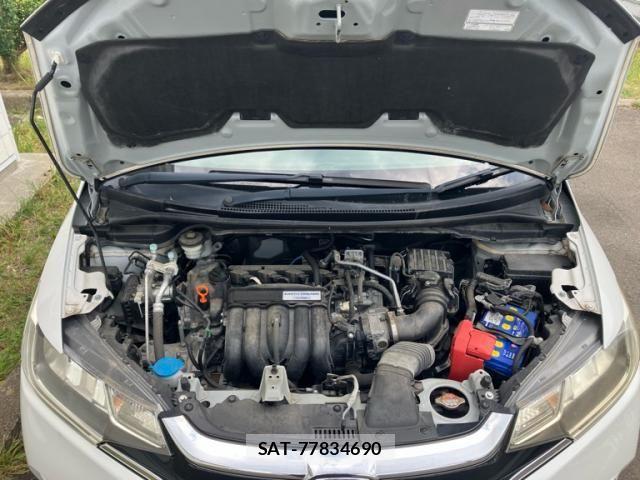 Honda FIT 2018-05 8145813-16