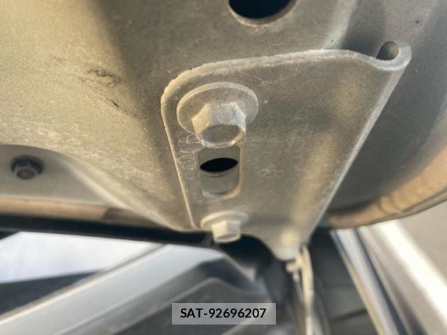 Honda FIT 2014-03 8145812-13