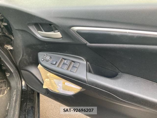 Honda FIT 2014-03 8145812-15