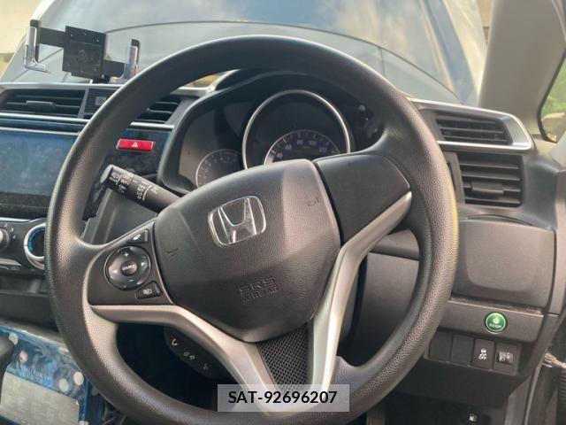 Honda FIT 2014-03 8145812-17