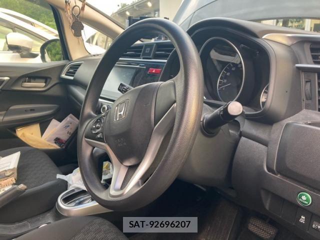 Honda FIT 2014-03 8145812-18