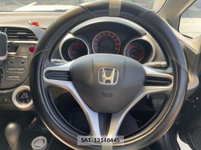 Honda FIT 2008-02 8158443-10