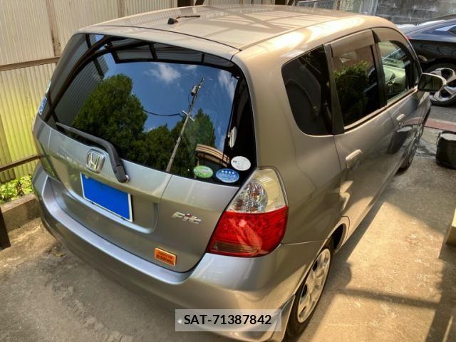 Honda FIT 2005-02 8158434-2