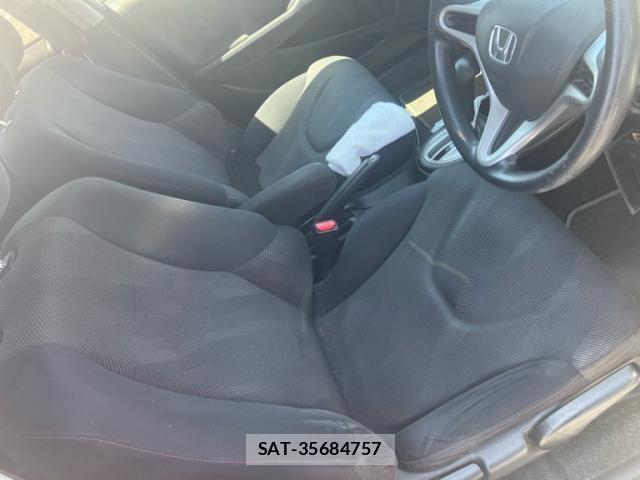 Honda FIT 2009-10 8207517-18