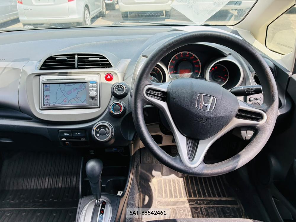 Honda FIT 2012-09 7999442-13