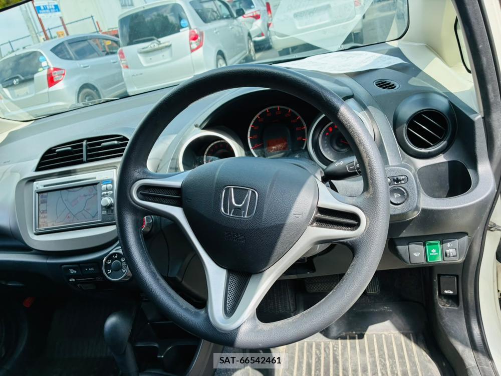 Honda FIT 2012-09 7999442-14