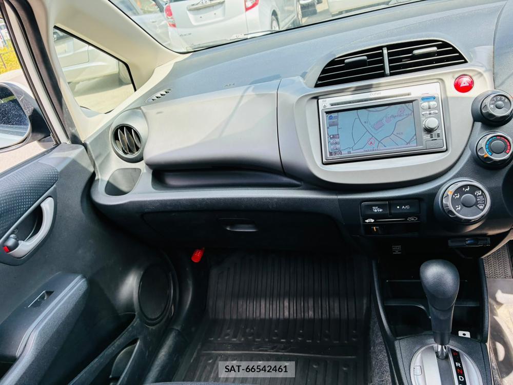 Honda FIT 2012-09 7999442-17