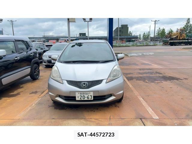 Honda FIT 2009-12 8207515-0