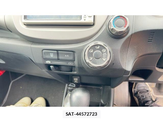 Honda FIT 2009-12 8207515-18