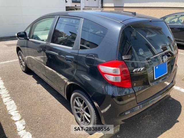 Honda FIT 2009-10 8207521-8