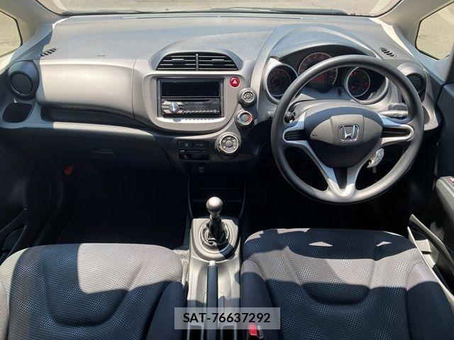 Honda FIT 2013-02 8207513-13