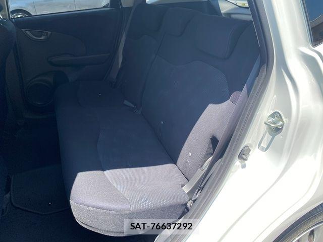 Honda FIT 2013-02 8207513-17