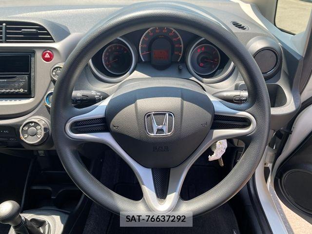 Honda FIT 2013-02 8207513-22