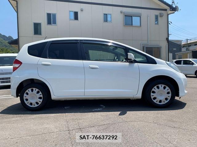 Honda FIT 2013-02 8207513-5