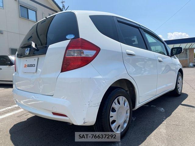 Honda FIT 2013-02 8207513-6