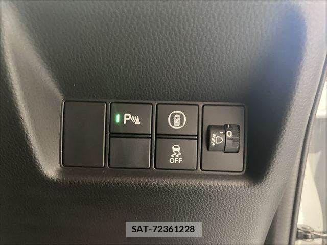 Honda FIT 2020-05 8207506-9