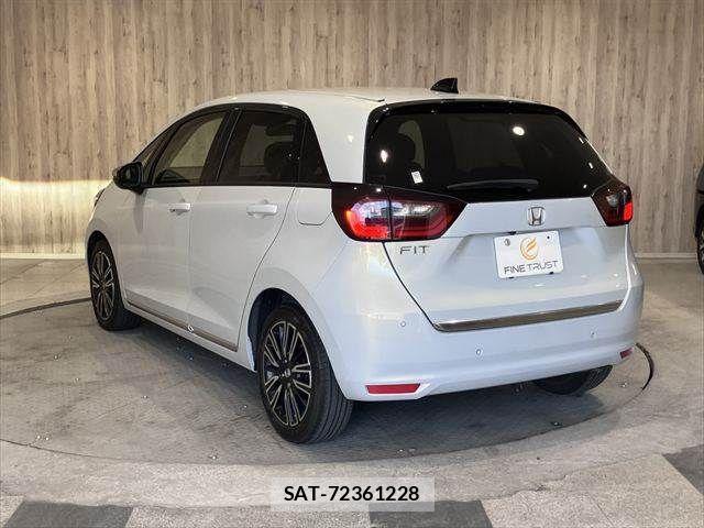 Honda FIT 2020-05 8207506-24