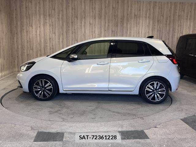 Honda FIT 2020-05 8207506-25