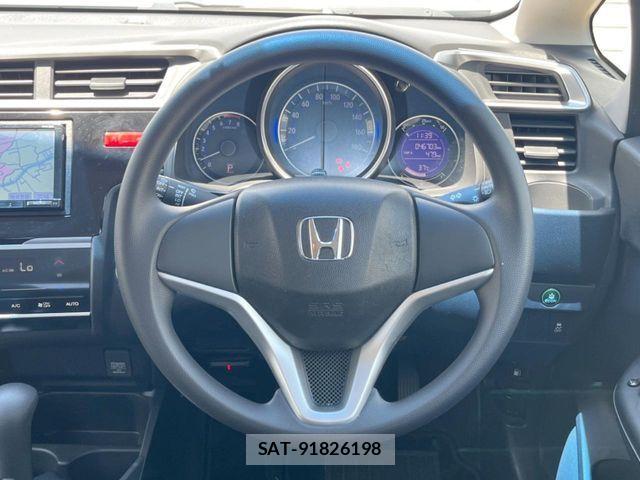Honda FIT 2014-03 8207510-10