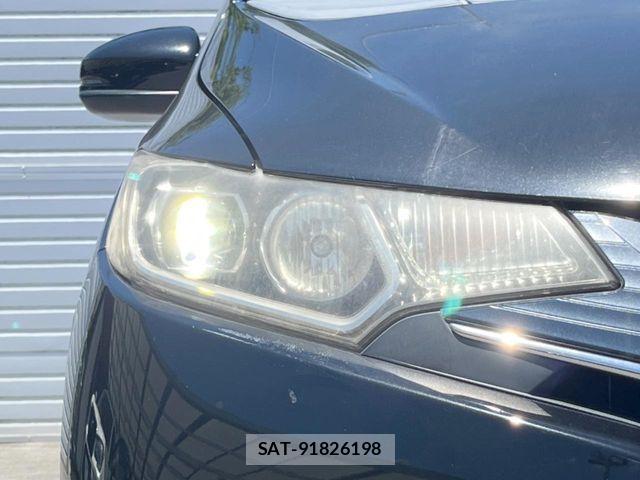 Honda FIT 2014-03 8207510-11