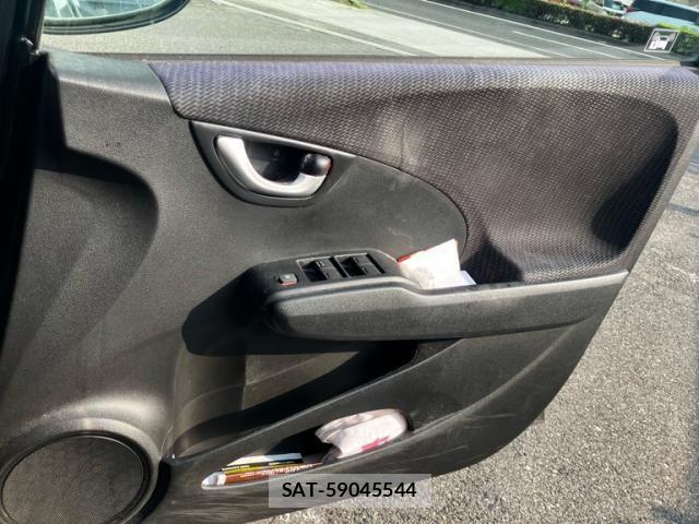 Honda FIT 2011-10 8207516-14