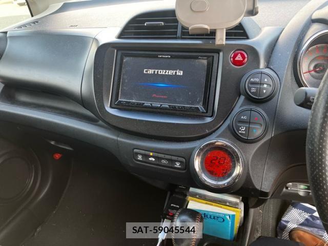 Honda FIT 2011-10 8207516-18