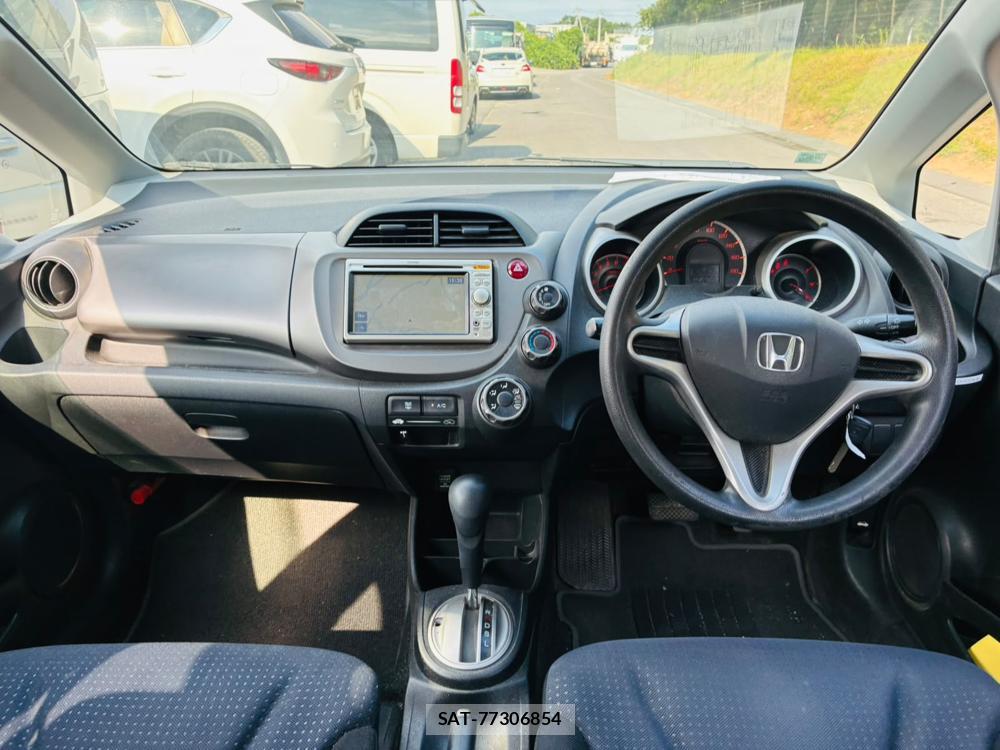 Honda FIT 2009-05 8150198-12