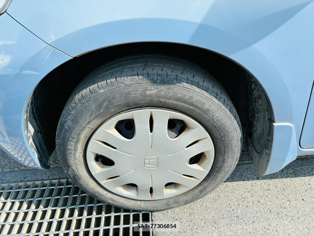 Honda FIT 2009-05 8150198-29