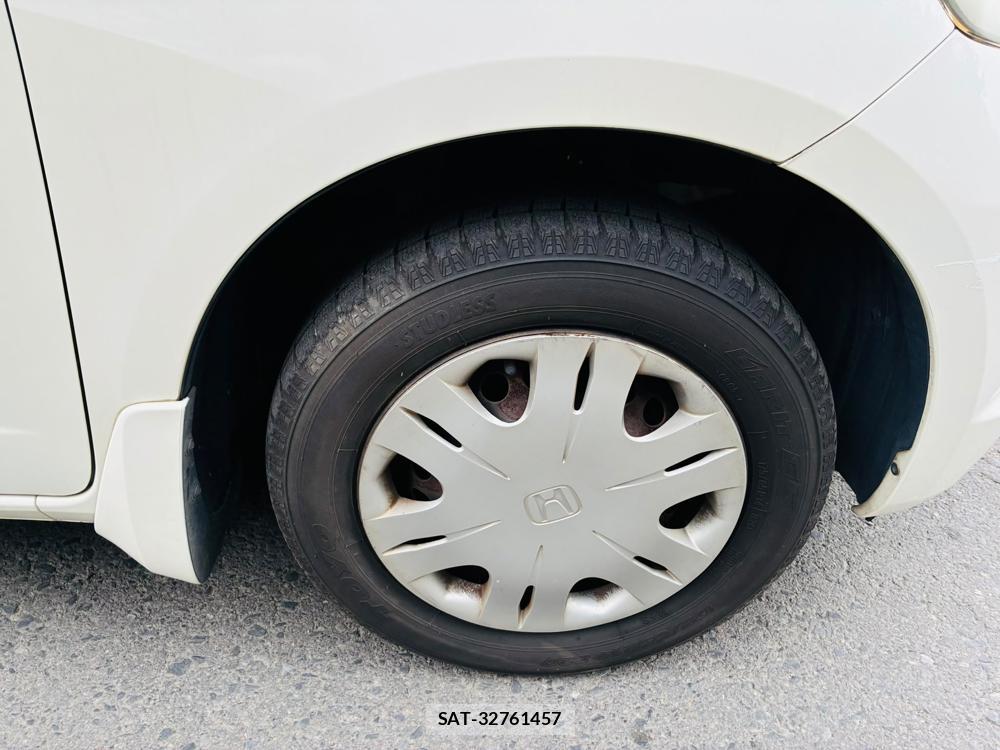 Honda FIT 2008-07 8068536-28