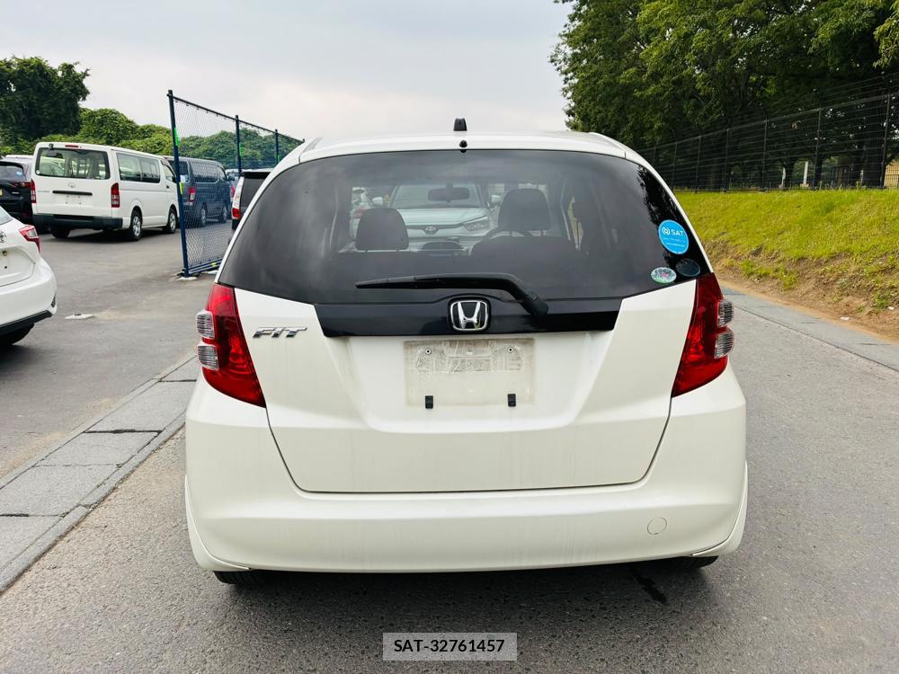 Honda FIT 2008-07 8068536-3