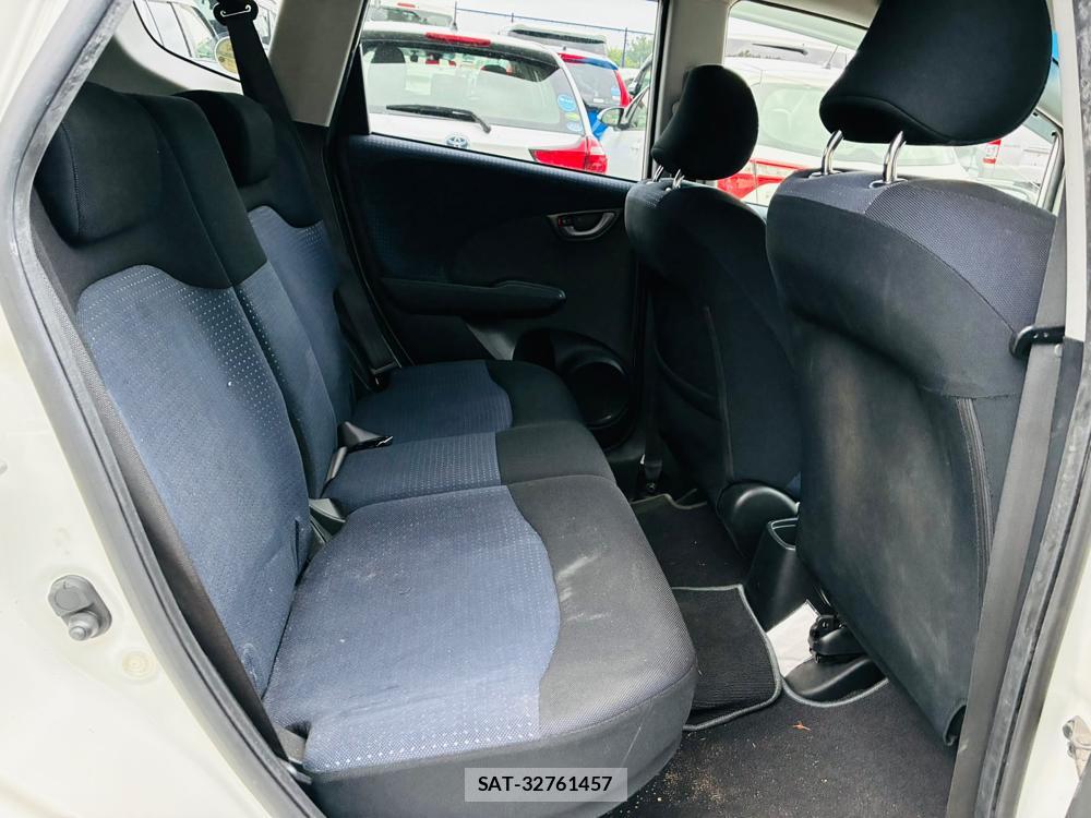 Honda FIT 2008-07 8068536-8