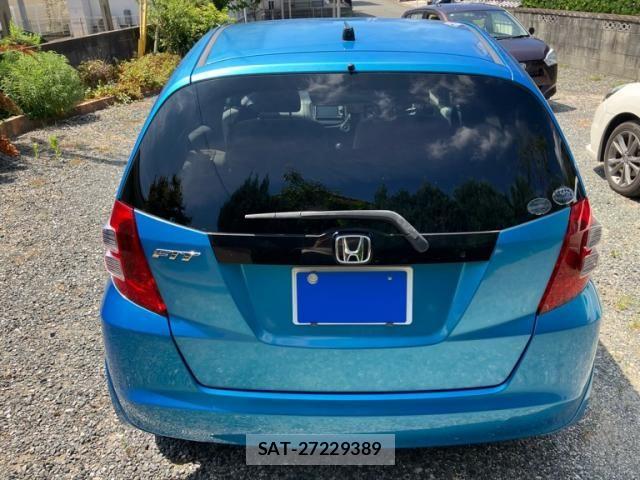 Honda FIT 2009-09 8230004-1
