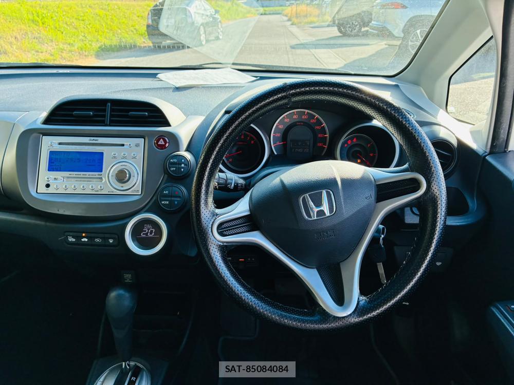 Honda FIT 2008-10 8199624-13