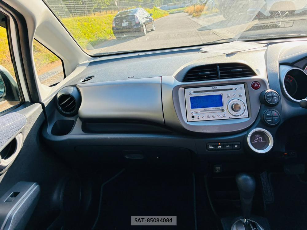 Honda FIT 2008-10 8199624-17