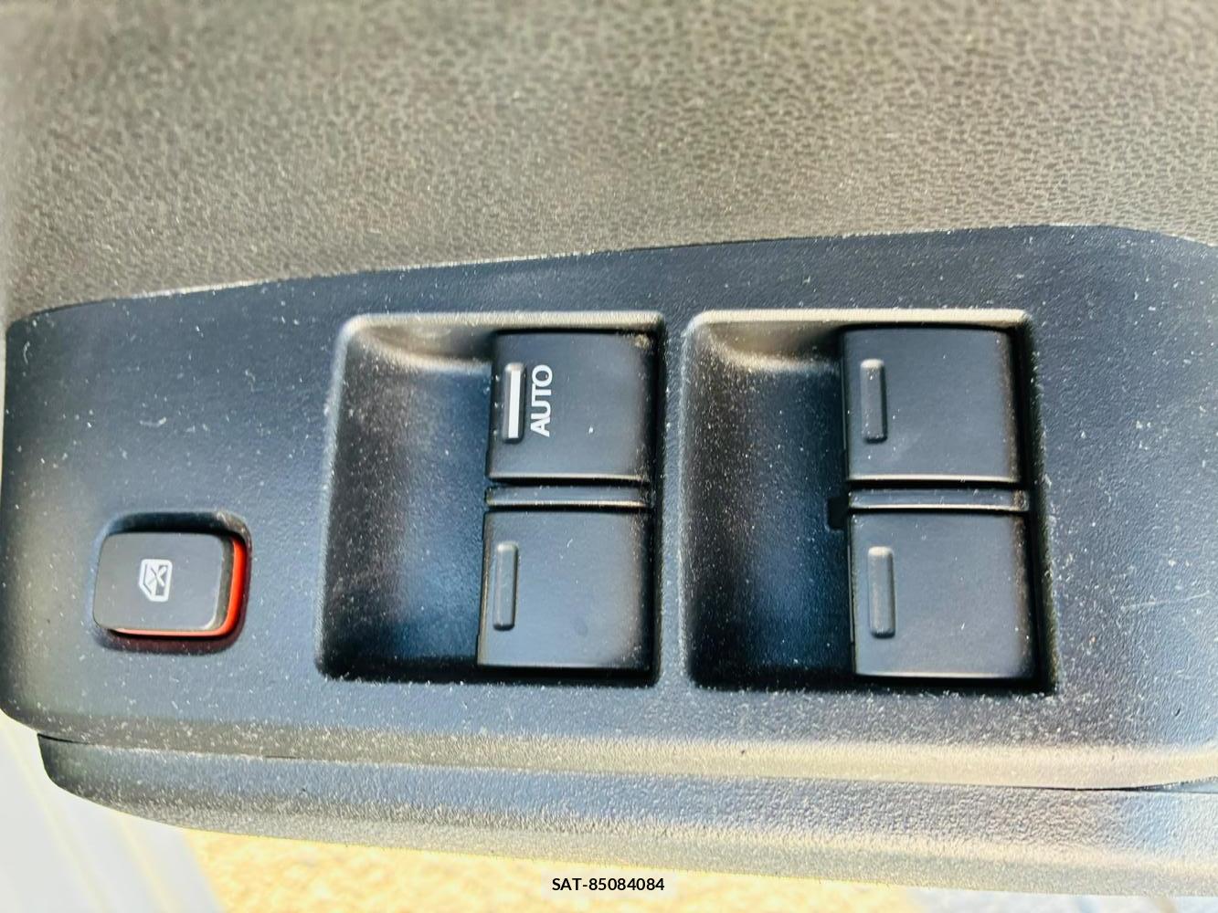 Honda FIT 2008-10 8199624-21