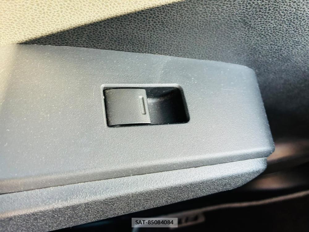 Honda FIT 2008-10 8199624-23