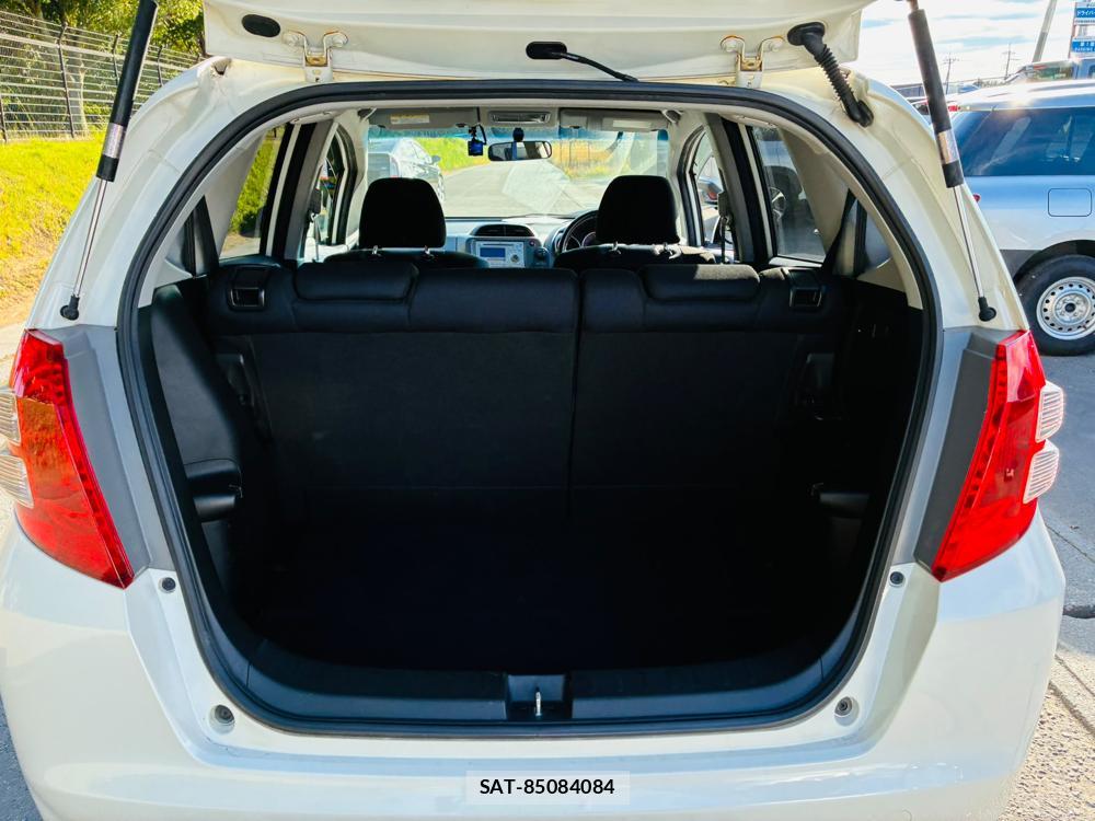Honda FIT 2008-10 8199624-25