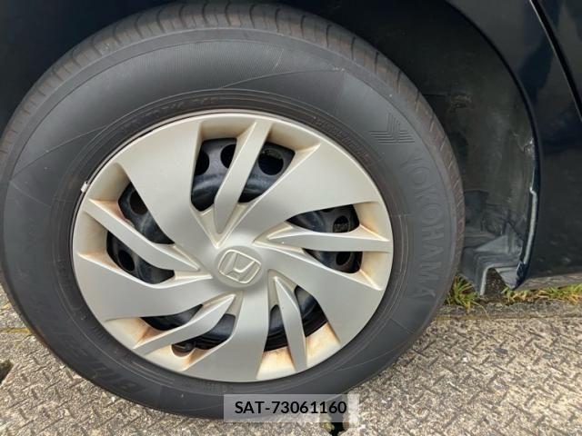 Honda FIT 2014-01 8230001-5