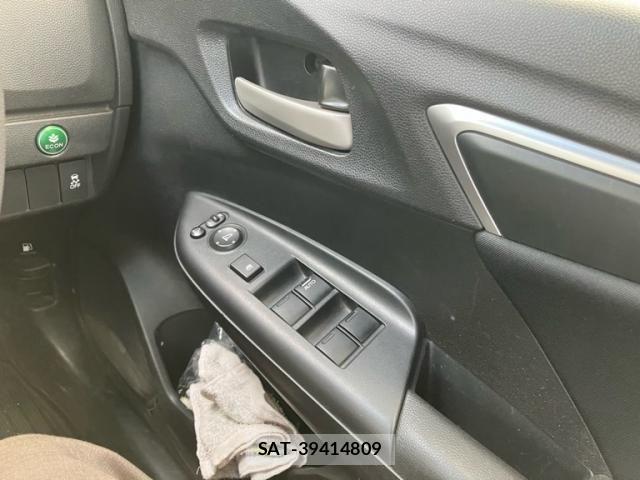Honda FIT 2014-03 8229998-14