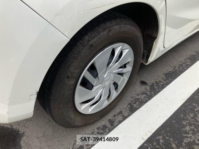 Honda FIT 2014-03 8229998-15