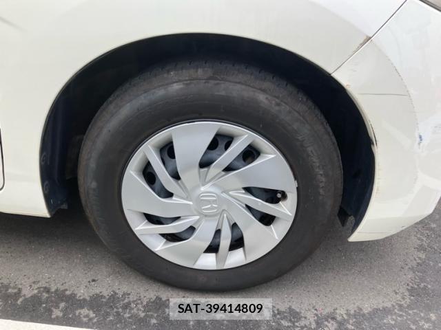 Honda FIT 2014-03 8229998-17