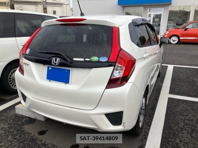 Honda FIT 2014-03 8229998-3