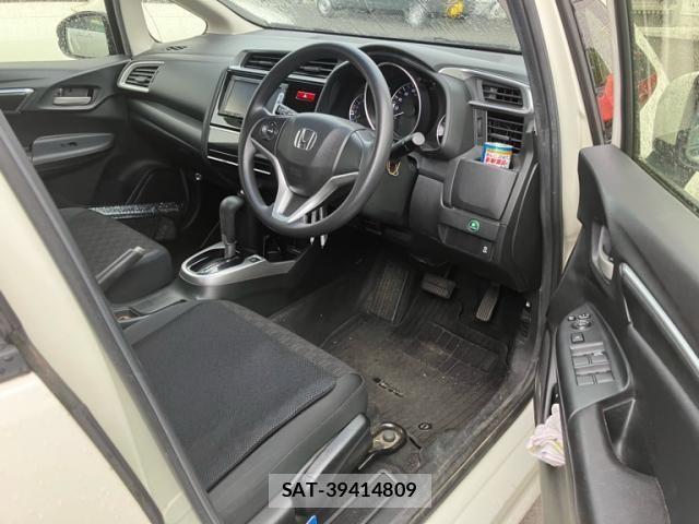 Honda FIT 2014-03 8229998-4